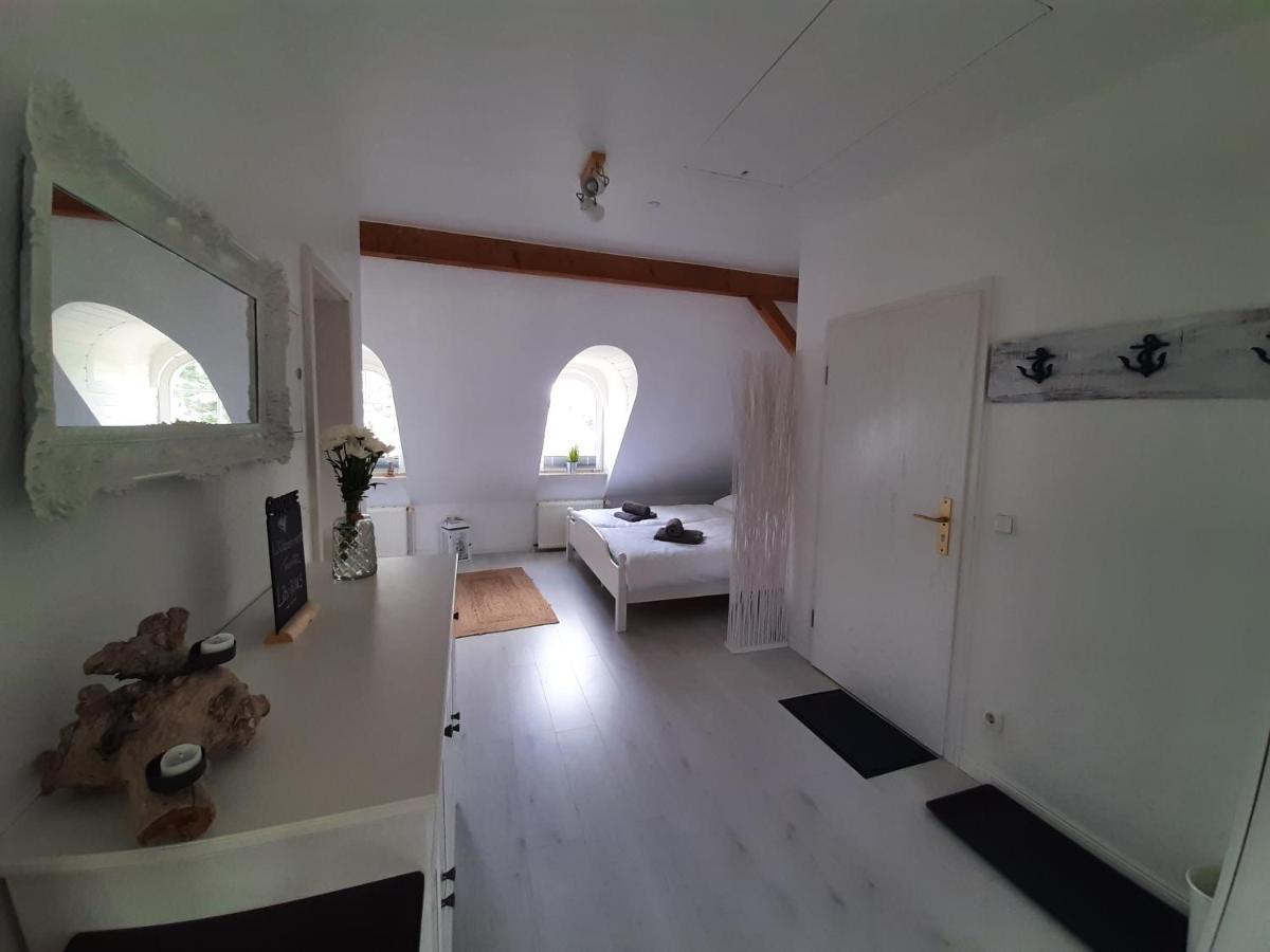 Ferienwohnung MeerGlück in der Ostseeresidenz Gandarm Wischuer Exterior foto